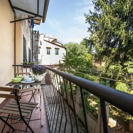 Re Migio With Terrace And Lift Appartamento